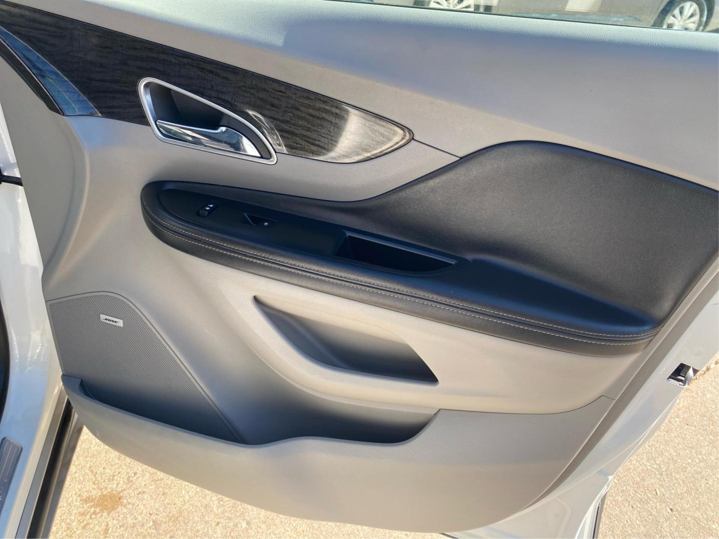 2014 WHITE BUICK ENCORE (KL4CJGSB0EB) with an 1.4L engine, Automatic transmission, located at 908 SE 14th Street, Des Moines, IA, 50317, (515) 281-0330, 41.580303, -93.597046 - Photo#20