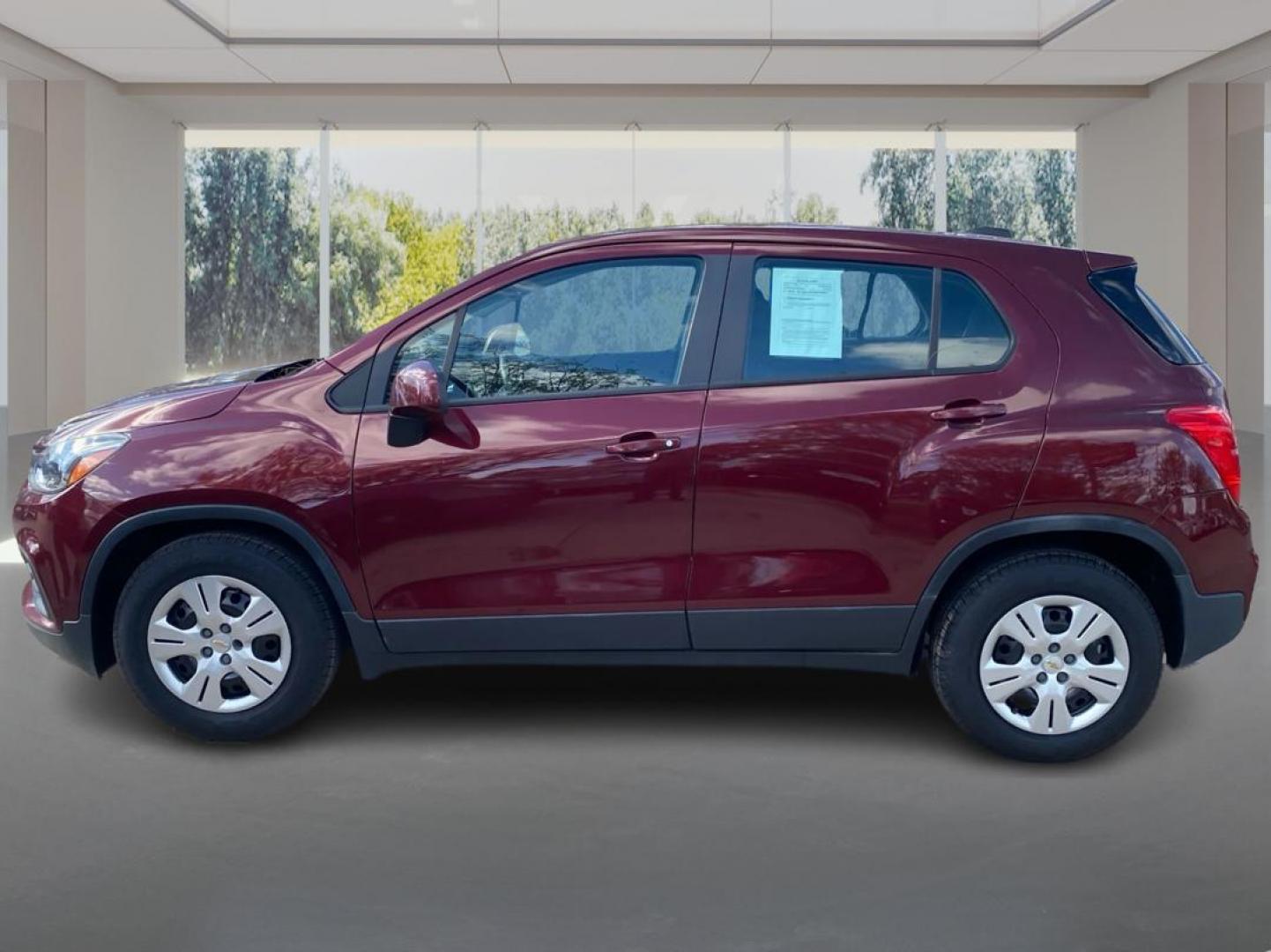 2017 RED CHEVROLET TRAX LS (3GNCJKSB7HL) with an 1.4L engine, Automatic transmission, located at 908 SE 14th Street, Des Moines, IA, 50317, (515) 281-0330, 41.580303, -93.597046 - Photo#5