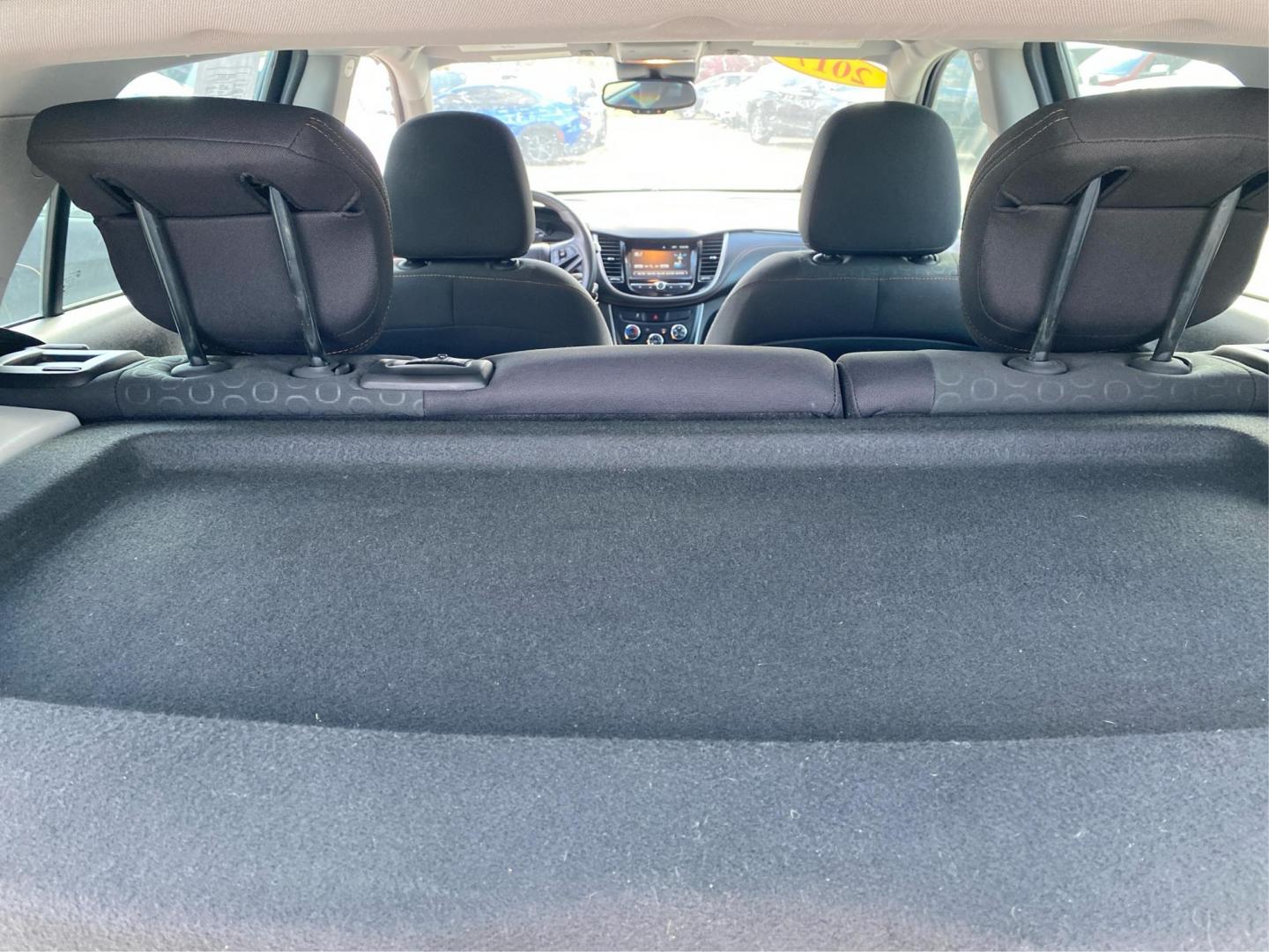 2017 RED CHEVROLET TRAX LS (3GNCJKSB7HL) with an 1.4L engine, Automatic transmission, located at 908 SE 14th Street, Des Moines, IA, 50317, (515) 281-0330, 41.580303, -93.597046 - Photo#12