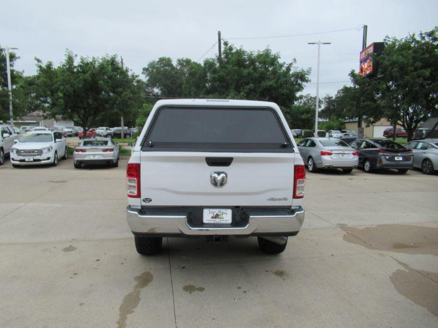 2020 WHITE RAM 2500 TRADESMAN (3C6UR5CL7LG) with an 6.7L engine, Automatic transmission, located at 908 SE 14th Street, Des Moines, IA, 50317, (515) 281-0330, 41.580303, -93.597046 - Photo#5