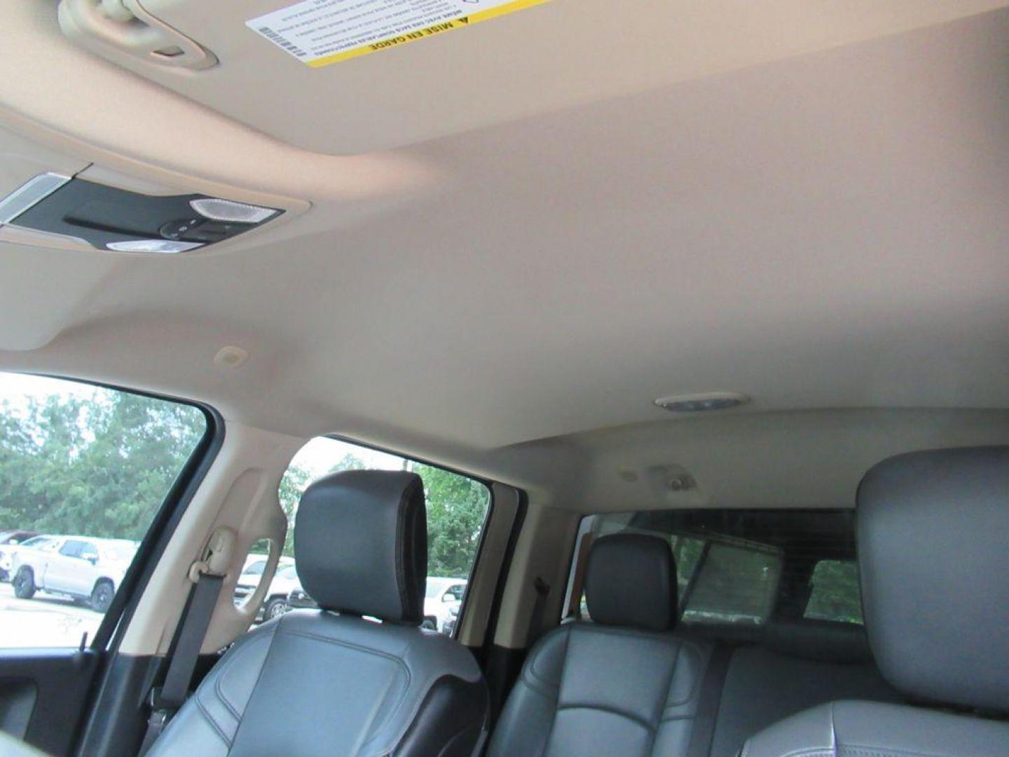 2020 WHITE RAM 2500 TRADESMAN (3C6UR5CL7LG) with an 6.7L engine, Automatic transmission, located at 908 SE 14th Street, Des Moines, IA, 50317, (515) 281-0330, 41.580303, -93.597046 - Photo#17