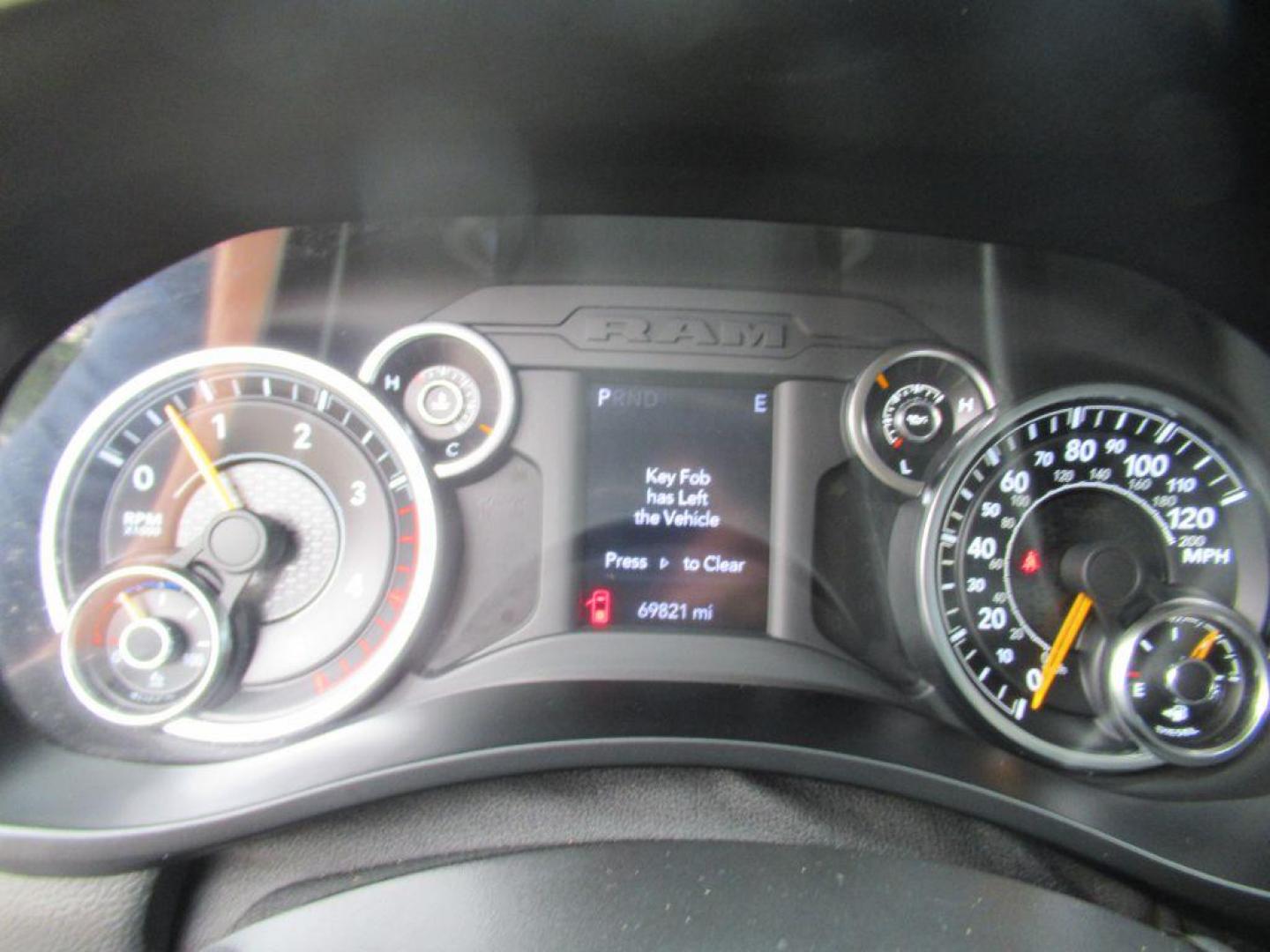 2020 WHITE RAM 2500 TRADESMAN (3C6UR5CL7LG) with an 6.7L engine, Automatic transmission, located at 908 SE 14th Street, Des Moines, IA, 50317, (515) 281-0330, 41.580303, -93.597046 - Photo#25