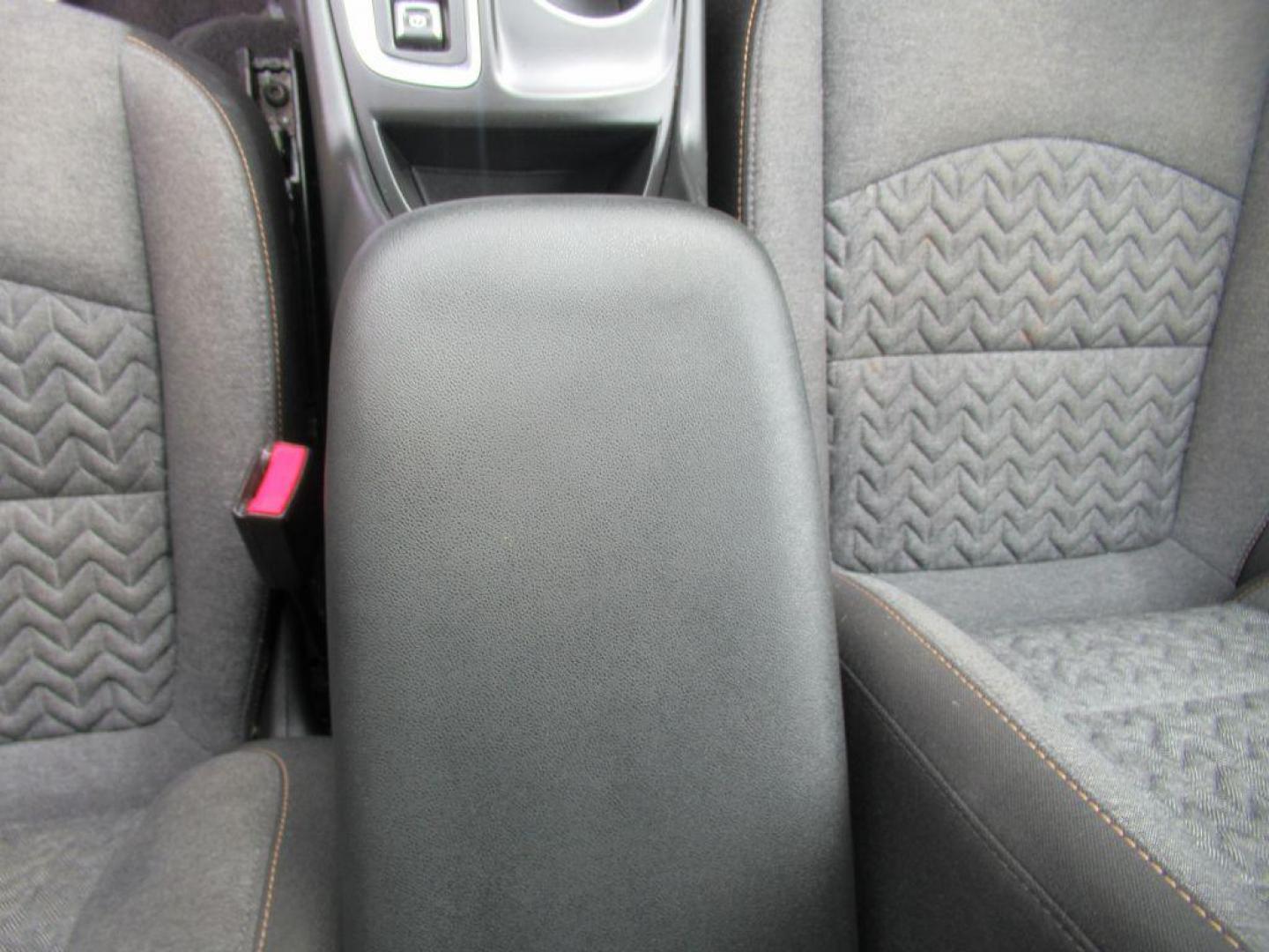 2022 BLACK CHEVROLET EQUINOX LT (3GNAXUEV7NL) with an 1.5L engine, Automatic transmission, located at 908 SE 14th Street, Des Moines, IA, 50317, (515) 281-0330, 41.580303, -93.597046 - Photo#18