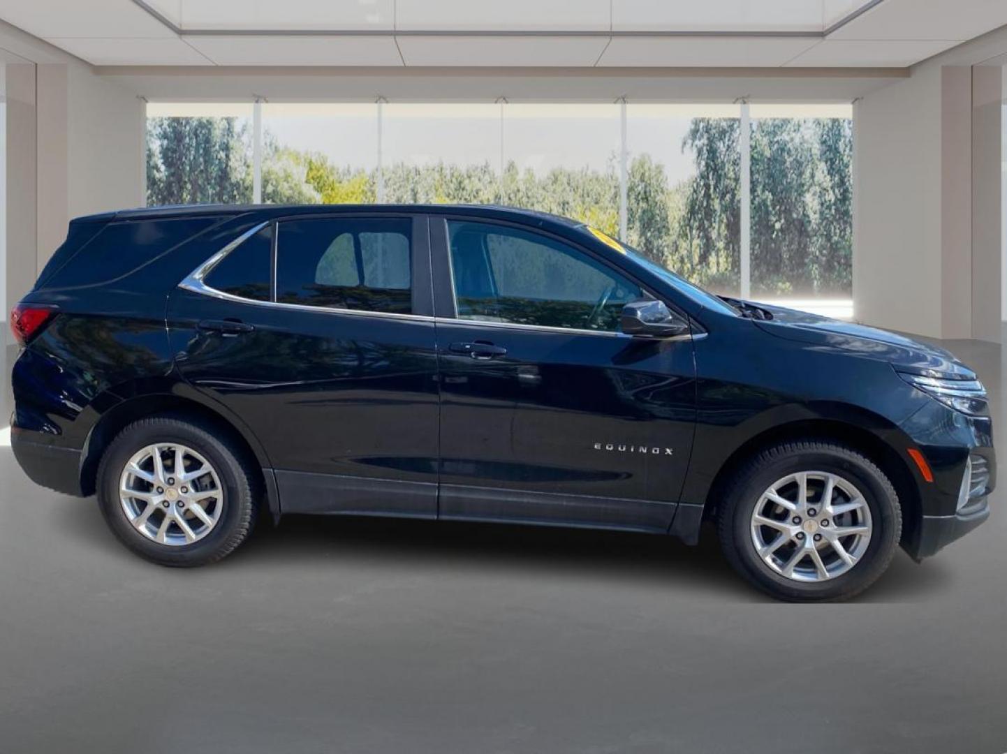 2022 BLACK CHEVROLET EQUINOX LT (3GNAXUEV7NL) with an 1.5L engine, Automatic transmission, located at 908 SE 14th Street, Des Moines, IA, 50317, (515) 281-0330, 41.580303, -93.597046 - Photo#1
