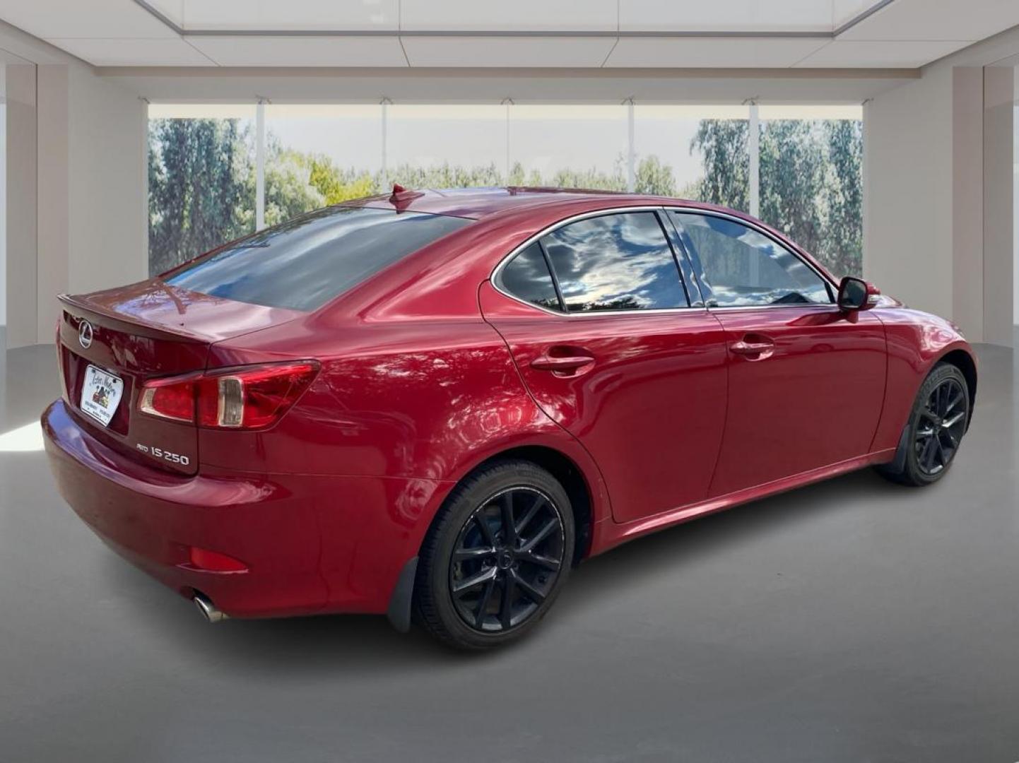 2012 RED LEXUS IS 250 (JTHCF5C22C2) with an 2.5L engine, Automatic transmission, located at 908 SE 14th Street, Des Moines, IA, 50317, (515) 281-0330, 41.580303, -93.597046 - Photo#2