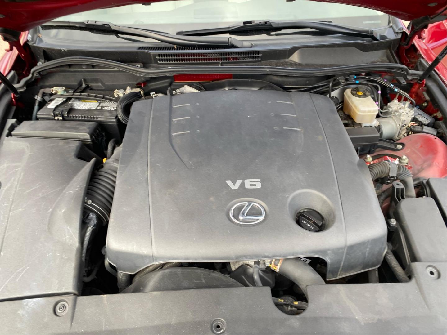 2012 RED LEXUS IS 250 (JTHCF5C22C2) with an 2.5L engine, Automatic transmission, located at 908 SE 14th Street, Des Moines, IA, 50317, (515) 281-0330, 41.580303, -93.597046 - Photo#10