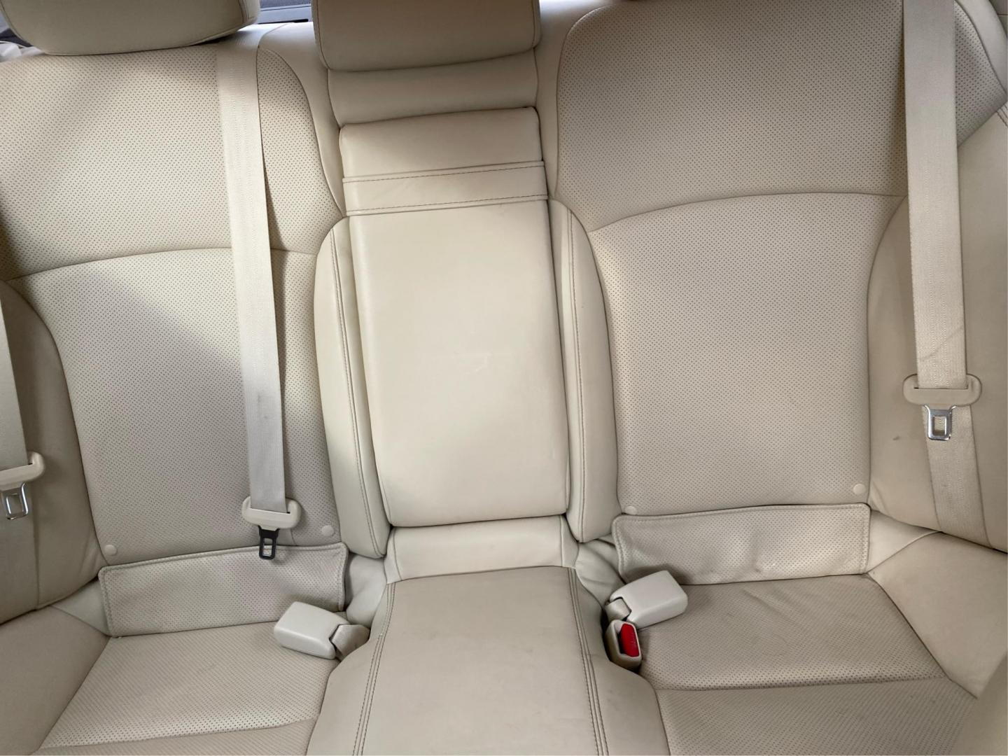 2012 RED LEXUS IS 250 (JTHCF5C22C2) with an 2.5L engine, Automatic transmission, located at 908 SE 14th Street, Des Moines, IA, 50317, (515) 281-0330, 41.580303, -93.597046 - Photo#13