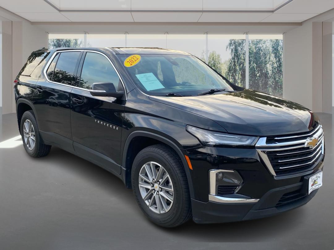 photo of 2022 CHEVROLET TRAVERSE LT