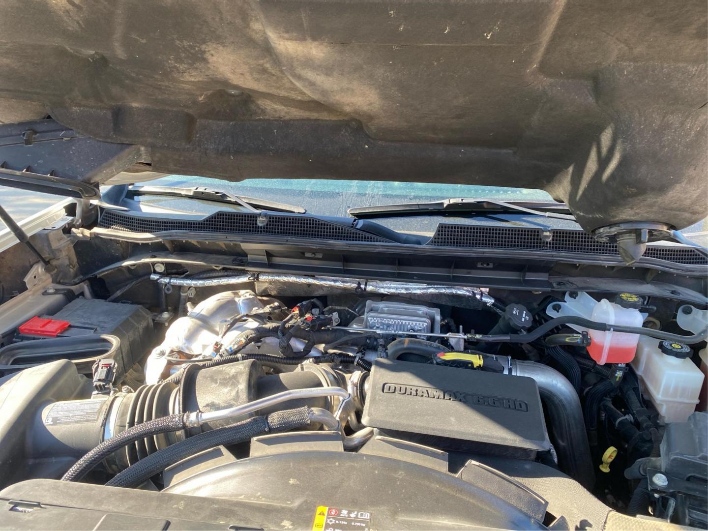 2023 SILVER CHEVROLET SILVERADO 2500 HEAVY DUTY LTZ (2GC1YPEY5P1) with an 6.6L engine, Automatic transmission, located at 908 SE 14th Street, Des Moines, IA, 50317, (515) 281-0330, 41.580303, -93.597046 - Photo#10