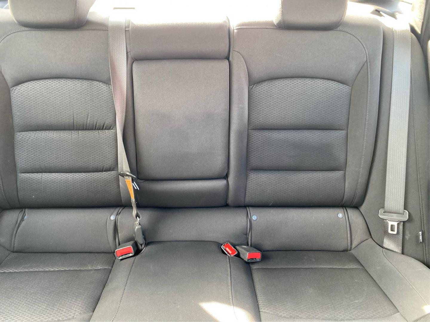 2022 BLUE CHEVROLET MALIBU LT (1G1ZD5ST9NF) with an 1.5L engine, Continuously Variable transmission, located at 908 SE 14th Street, Des Moines, IA, 50317, (515) 281-0330, 41.580303, -93.597046 - Photo#13