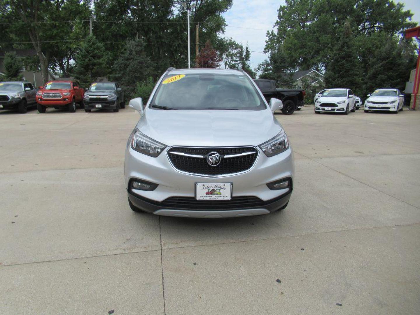 2017 SILVER BUICK ENCORE PREFERRED II (KL4CJFSB1HB) with an 1.4L engine, Automatic transmission, located at 908 SE 14th Street, Des Moines, IA, 50317, (515) 281-0330, 41.580303, -93.597046 - Photo#1