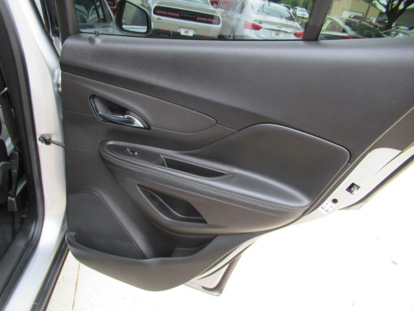 2017 SILVER BUICK ENCORE PREFERRED II (KL4CJFSB1HB) with an 1.4L engine, Automatic transmission, located at 908 SE 14th Street, Des Moines, IA, 50317, (515) 281-0330, 41.580303, -93.597046 - Photo#11