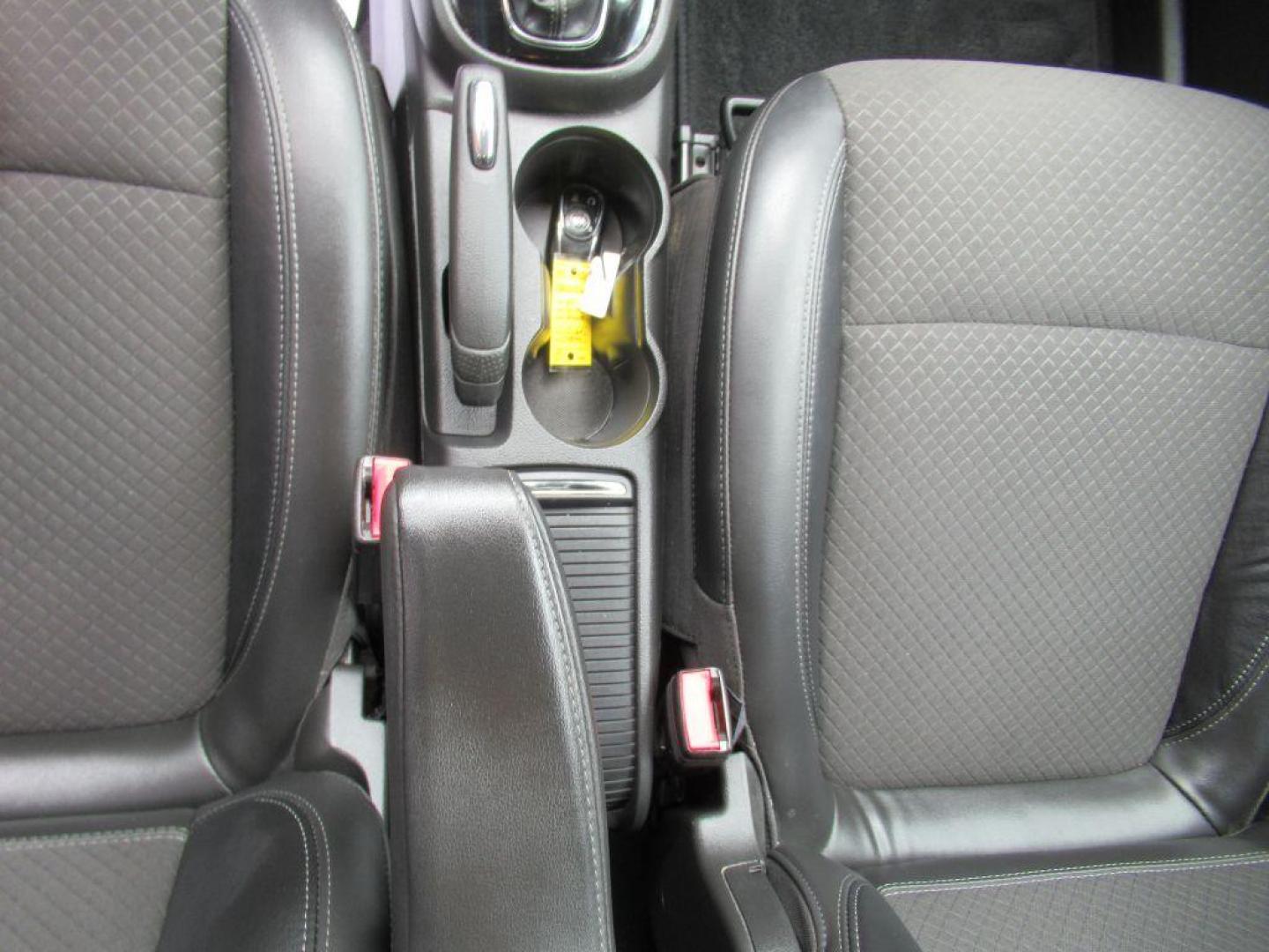 2017 SILVER BUICK ENCORE PREFERRED II (KL4CJFSB1HB) with an 1.4L engine, Automatic transmission, located at 908 SE 14th Street, Des Moines, IA, 50317, (515) 281-0330, 41.580303, -93.597046 - Photo#18