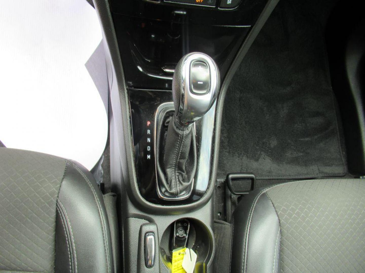 2017 SILVER BUICK ENCORE PREFERRED II (KL4CJFSB1HB) with an 1.4L engine, Automatic transmission, located at 908 SE 14th Street, Des Moines, IA, 50317, (515) 281-0330, 41.580303, -93.597046 - Photo#19