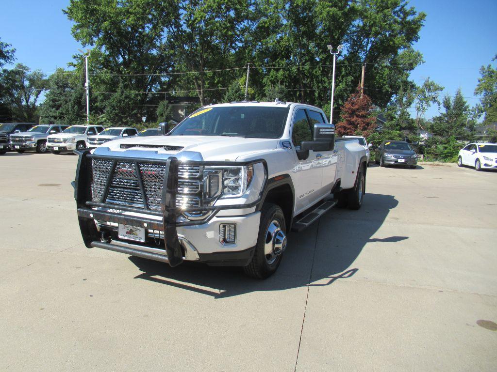 photo of 2022 GMC SIERRA 3500 DENALI