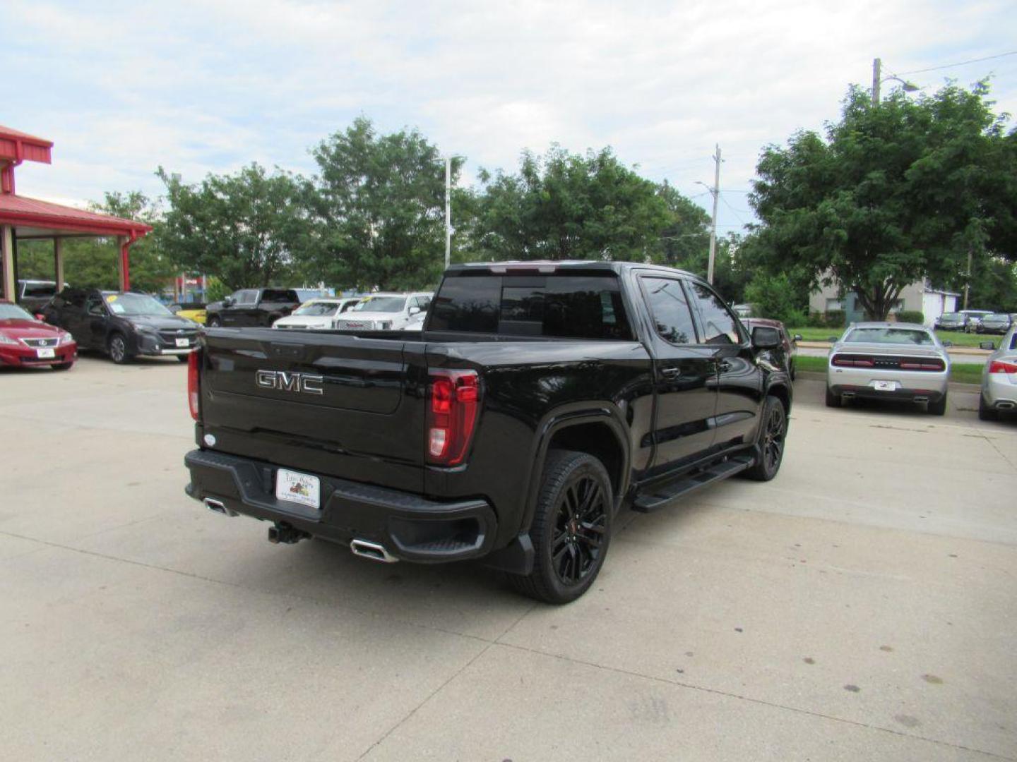 2022 BLACK GMC SIERRA 1500 ELEVATION (3GTUUCET8NG) with an 3.0L engine, Automatic transmission, located at 908 SE 14th Street, Des Moines, IA, 50317, (515) 281-0330, 41.580303, -93.597046 - Photo#4