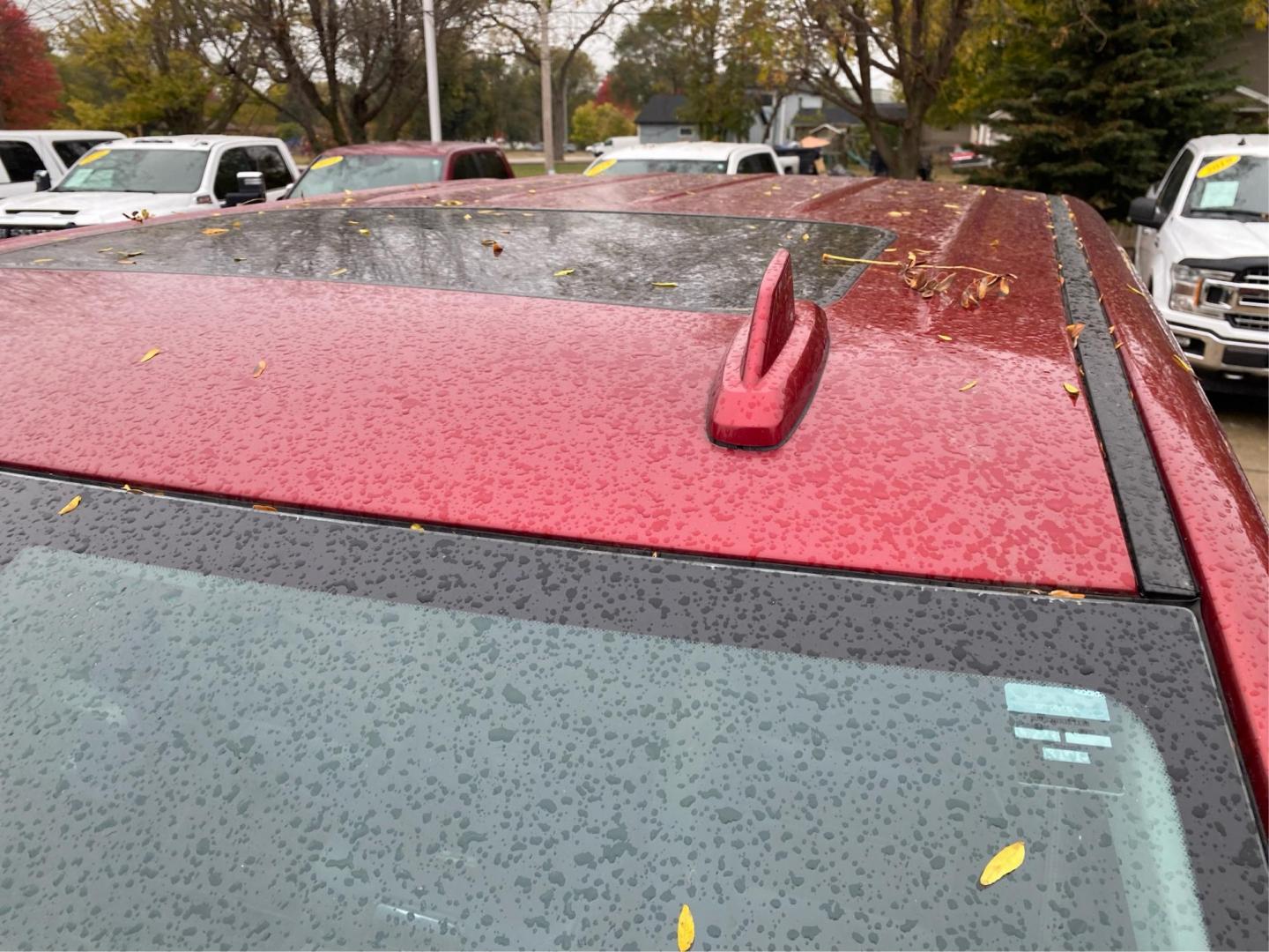 2018 RED GMC SIERRA 1500 DENALI (3GTU2PEJ2JG) with an 6.2L engine, Automatic transmission, located at 908 SE 14th Street, Des Moines, IA, 50317, (515) 281-0330, 41.580303, -93.597046 - Photo#10