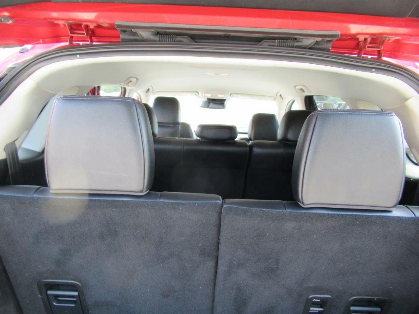 2022 RED MAZDA CX-9 TOURING (JM3TCBCY9N0) with an 2.5L engine, Automatic transmission, located at 908 SE 14th Street, Des Moines, IA, 50317, (515) 281-0330, 41.580303, -93.597046 - Photo#15