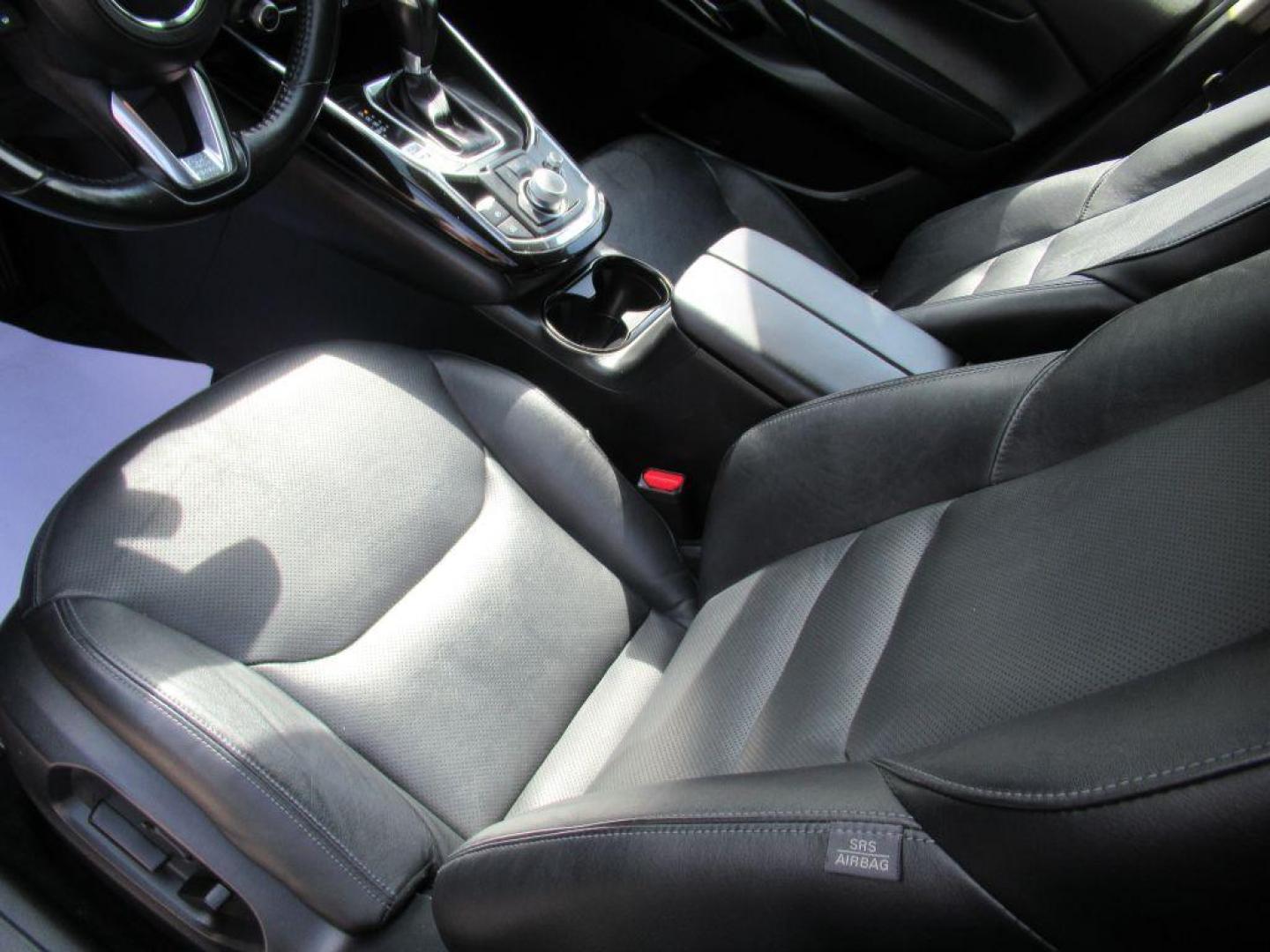 2022 RED MAZDA CX-9 TOURING (JM3TCBCY9N0) with an 2.5L engine, Automatic transmission, located at 908 SE 14th Street, Des Moines, IA, 50317, (515) 281-0330, 41.580303, -93.597046 - Photo#17