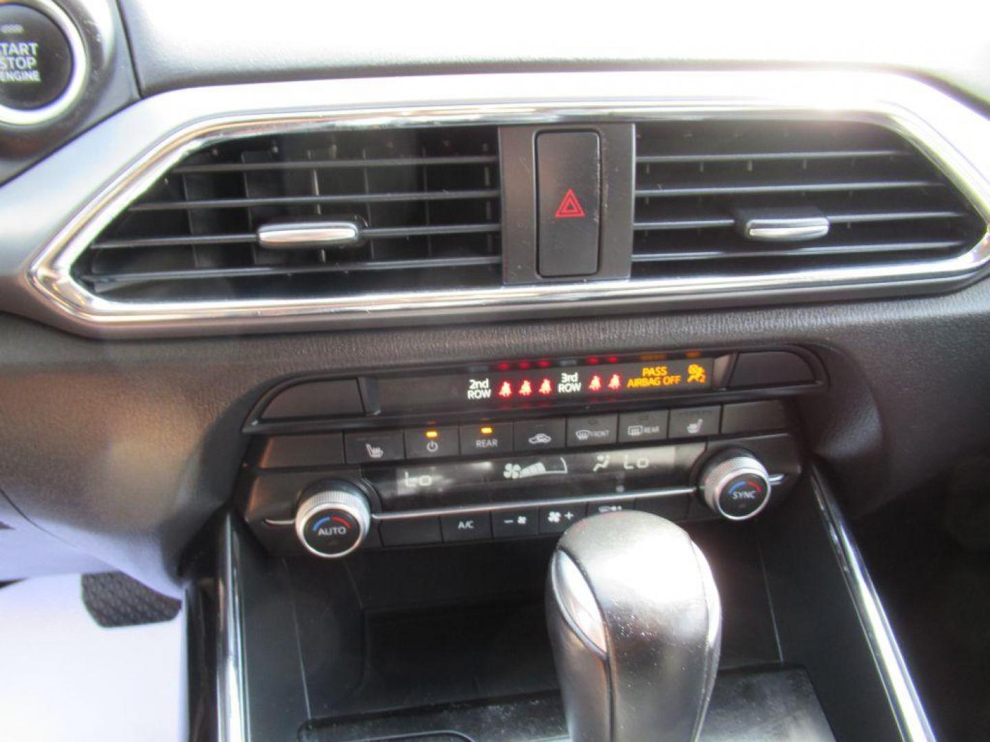 2022 RED MAZDA CX-9 TOURING (JM3TCBCY9N0) with an 2.5L engine, Automatic transmission, located at 908 SE 14th Street, Des Moines, IA, 50317, (515) 281-0330, 41.580303, -93.597046 - Photo#21