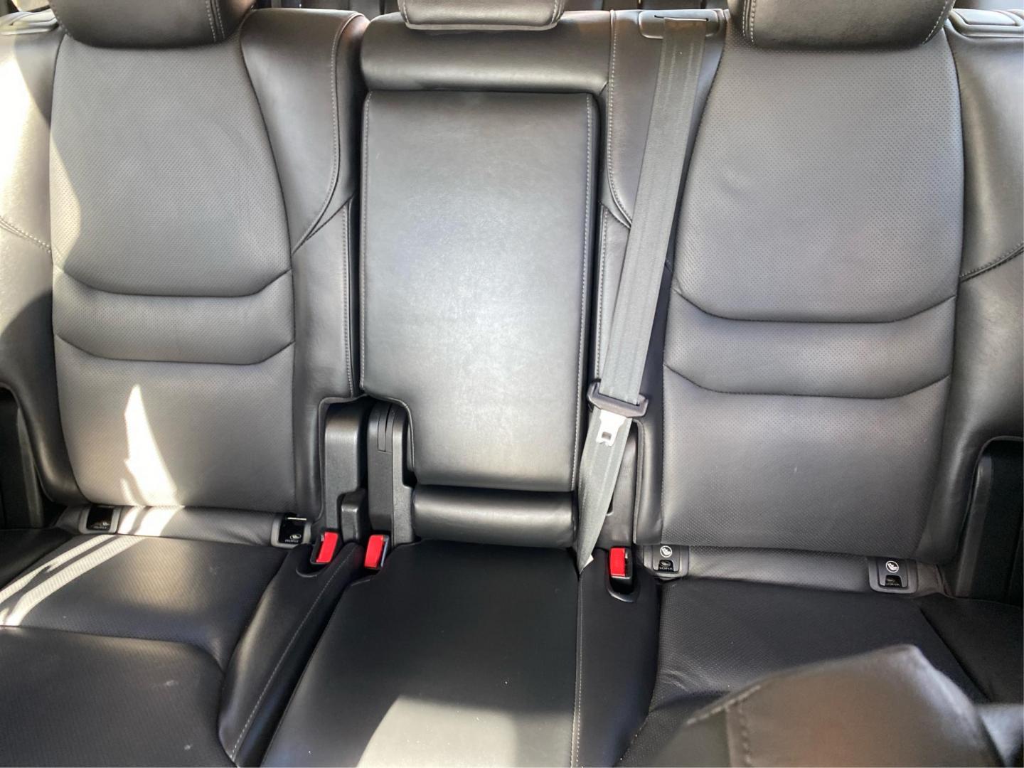 2022 RED MAZDA CX-9 TOURING (JM3TCBCY9N0) with an 2.5L engine, Automatic transmission, located at 908 SE 14th Street, Des Moines, IA, 50317, (515) 281-0330, 41.580303, -93.597046 - Photo#14