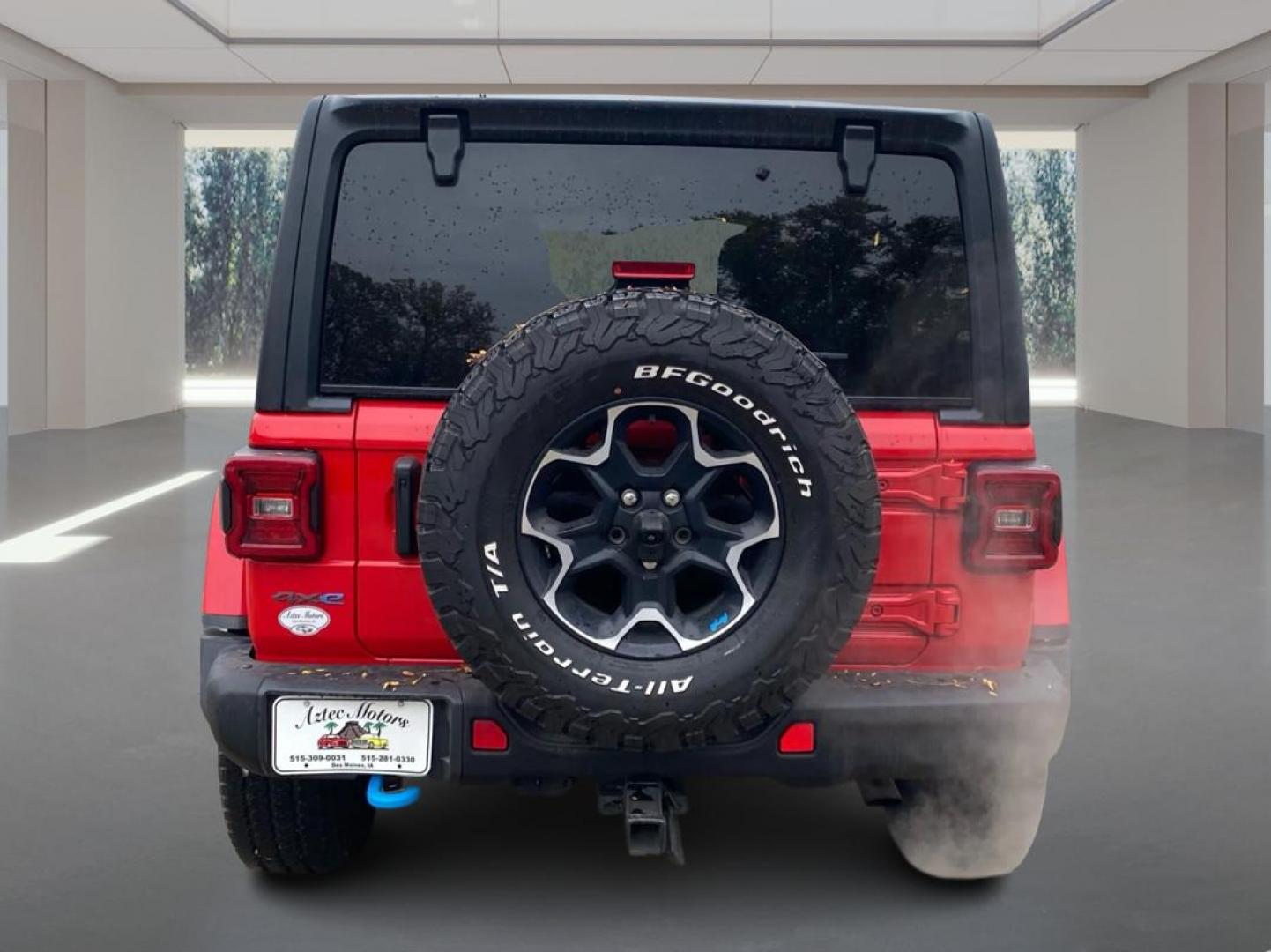 2022 RED JEEP WRANGLER UNLIMI RUBICON 4XE (1C4JJXR63NW) with an 2.0L engine, Automatic transmission, located at 908 SE 14th Street, Des Moines, IA, 50317, (515) 281-0330, 41.580303, -93.597046 - Photo#3