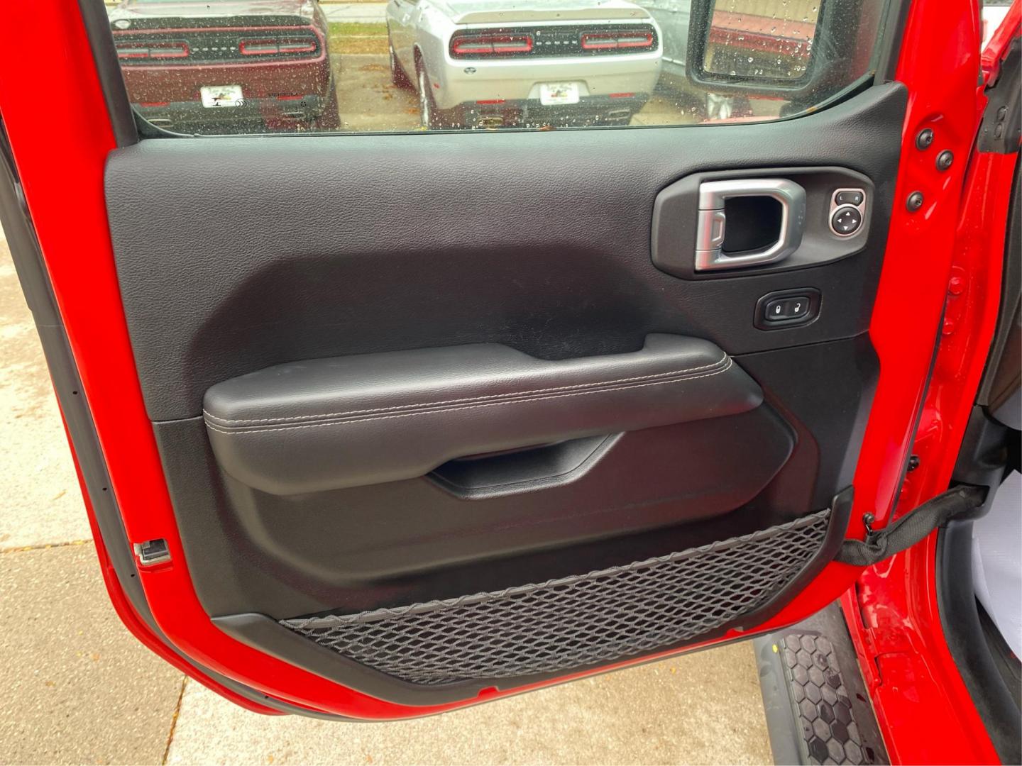 2022 RED JEEP WRANGLER UNLIMI RUBICON 4XE (1C4JJXR63NW) with an 2.0L engine, Automatic transmission, located at 908 SE 14th Street, Des Moines, IA, 50317, (515) 281-0330, 41.580303, -93.597046 - Photo#19