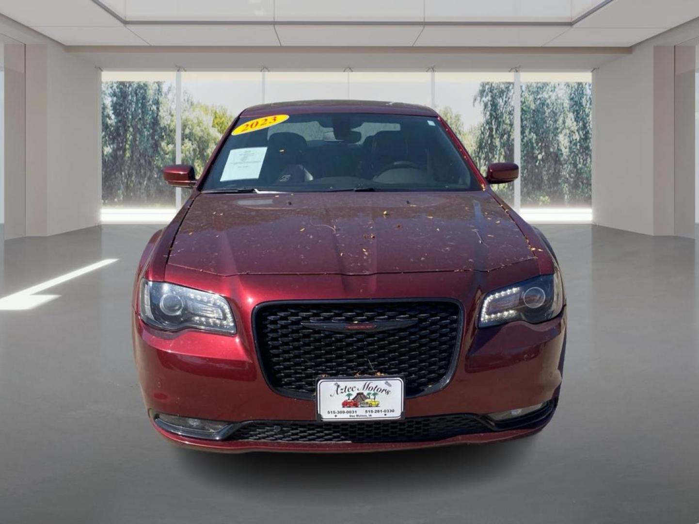 2023 RED CHRYSLER 300 S (2C3CCABG5PH) with an 3.6L engine, Automatic transmission, located at 908 SE 14th Street, Des Moines, IA, 50317, (515) 281-0330, 41.580303, -93.597046 - Photo#6