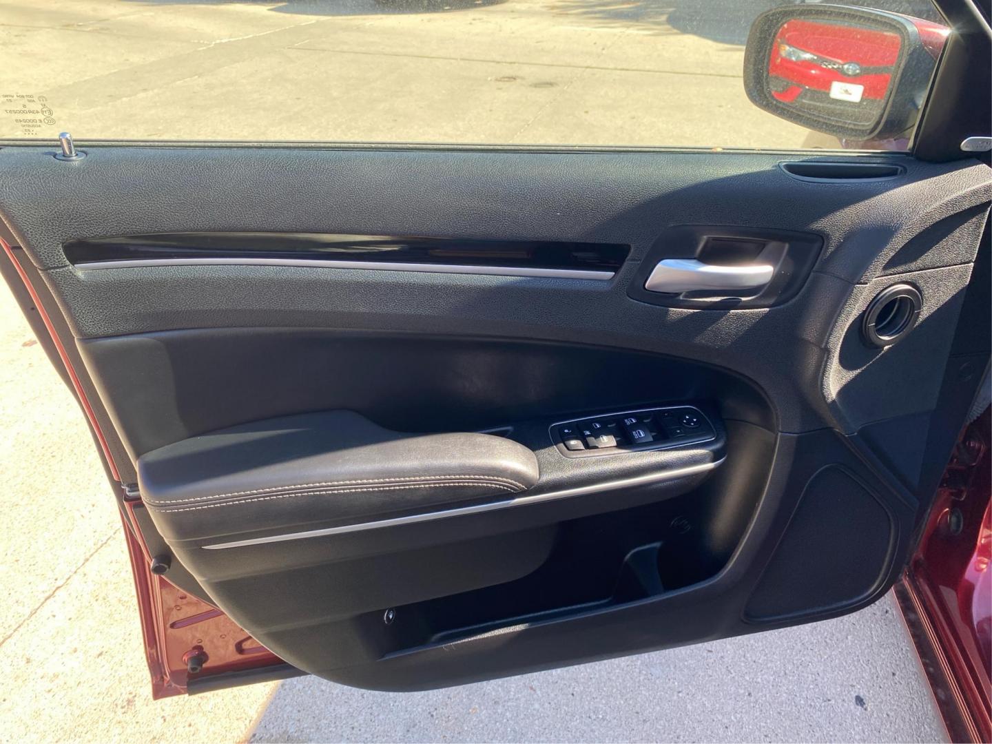 2023 RED CHRYSLER 300 S (2C3CCABG5PH) with an 3.6L engine, Automatic transmission, located at 908 SE 14th Street, Des Moines, IA, 50317, (515) 281-0330, 41.580303, -93.597046 - Photo#19