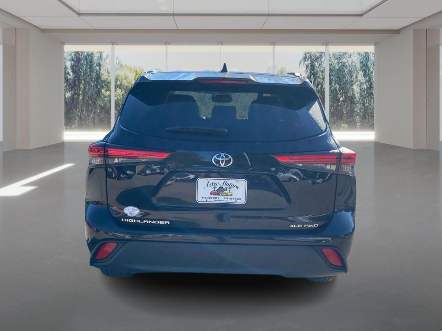 2021 BLACK TOYOTA HIGHLANDER XLE (5TDHZRBH1MS) with an 3.5L engine, Automatic transmission, located at 908 SE 14th Street, Des Moines, IA, 50317, (515) 281-0330, 41.580303, -93.597046 - Photo#3