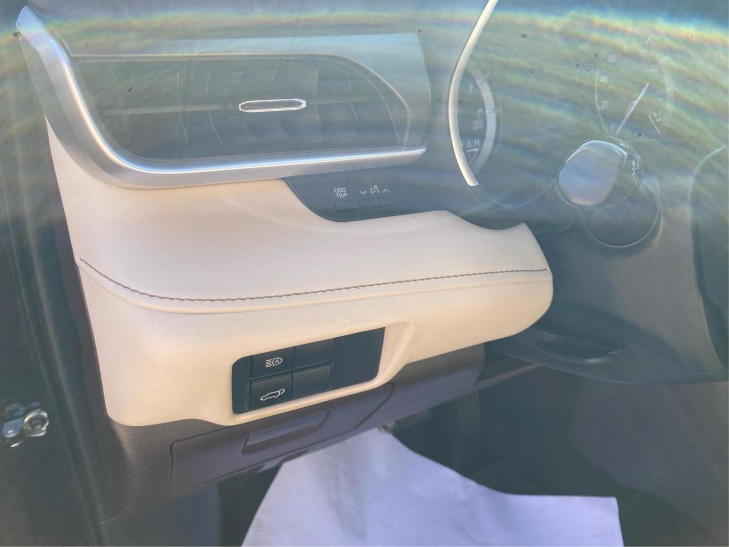 2021 BLACK TOYOTA HIGHLANDER XLE (5TDHZRBH1MS) with an 3.5L engine, Automatic transmission, located at 908 SE 14th Street, Des Moines, IA, 50317, (515) 281-0330, 41.580303, -93.597046 - Photo#16