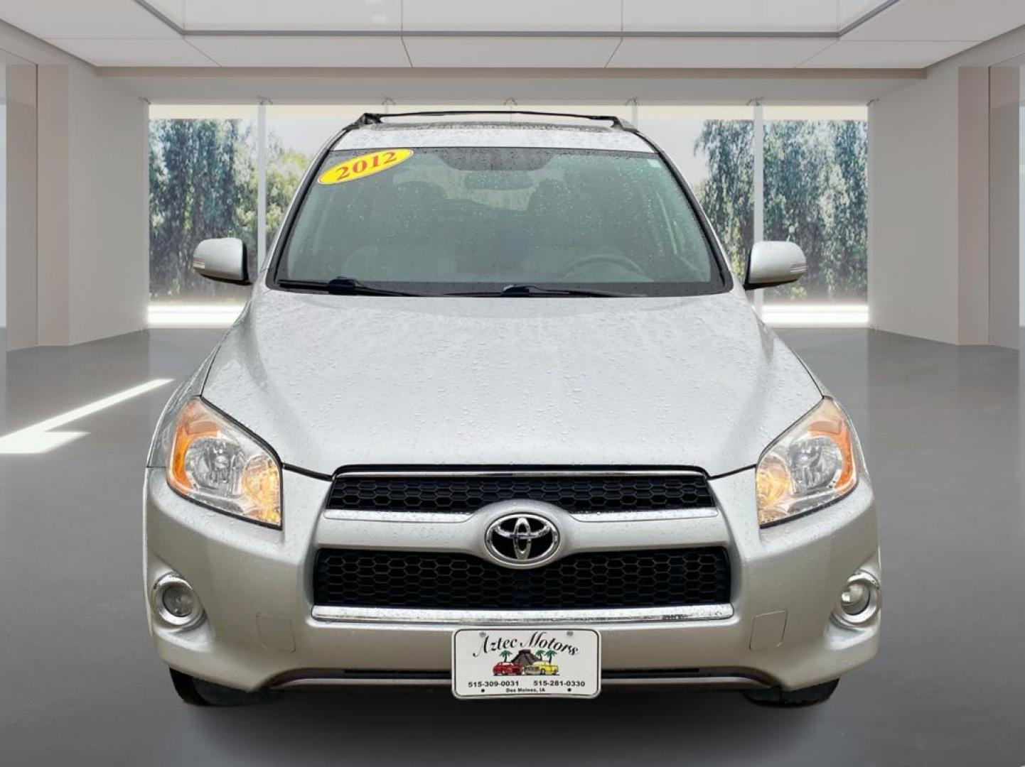 2012 SILVER TOYOTA RAV4 LIMITED (2T3DF4DV4CW) with an 2.5L engine, Automatic transmission, located at 908 SE 14th Street, Des Moines, IA, 50317, (515) 281-0330, 41.580303, -93.597046 - Photo#6