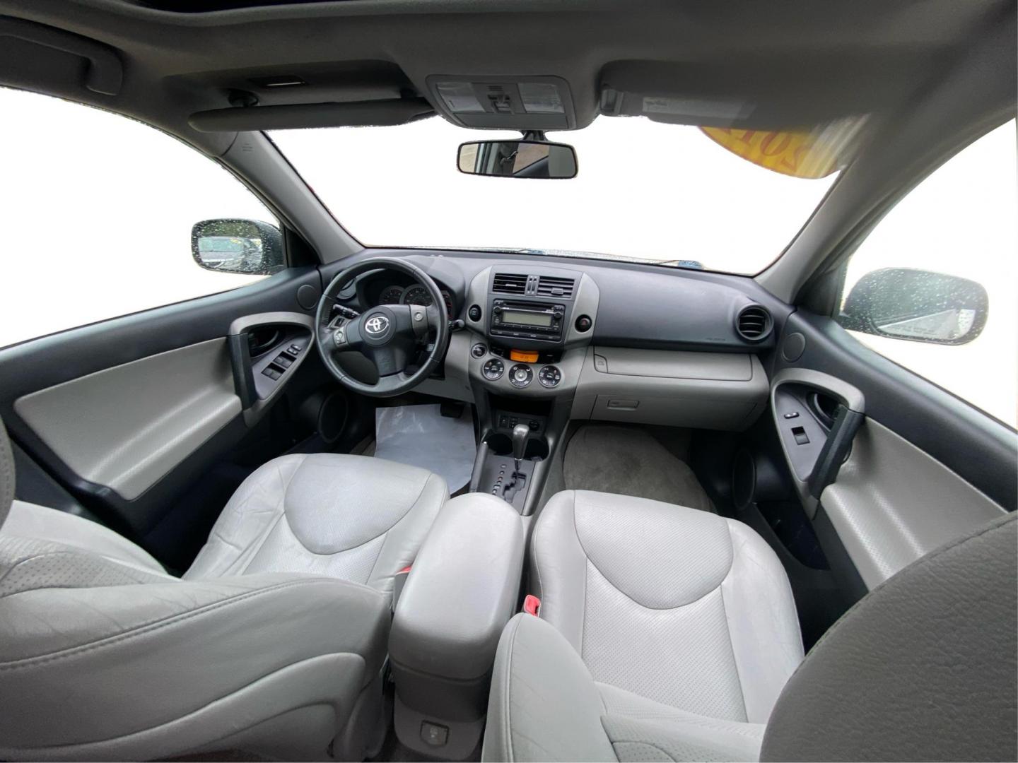 2012 SILVER TOYOTA RAV4 LIMITED (2T3DF4DV4CW) with an 2.5L engine, Automatic transmission, located at 908 SE 14th Street, Des Moines, IA, 50317, (515) 281-0330, 41.580303, -93.597046 - Photo#22