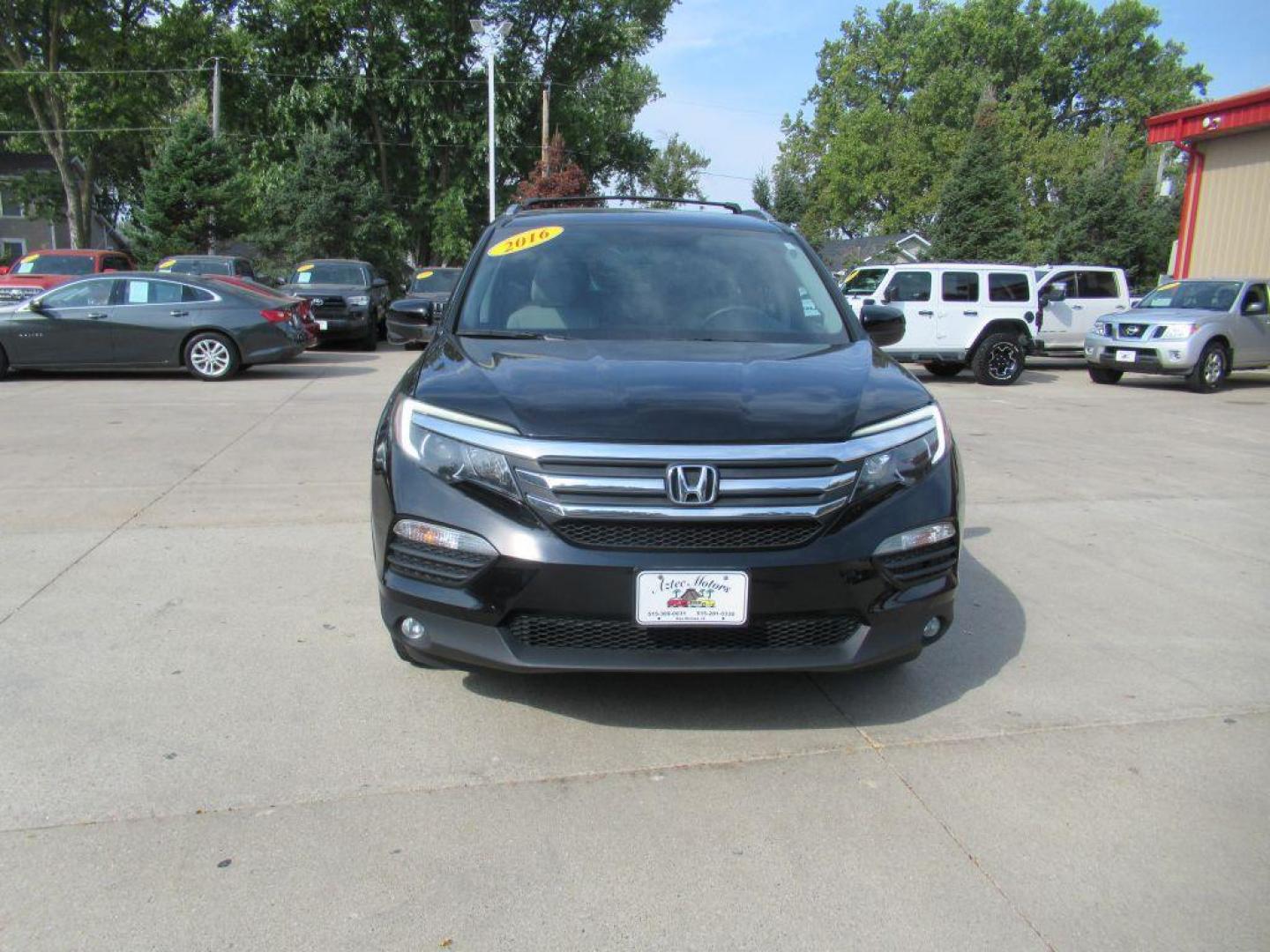 2016 BLACK HONDA PILOT EX (5FNYF6H3XGB) with an 3.5L engine, Automatic transmission, located at 908 SE 14th Street, Des Moines, IA, 50317, (515) 281-0330, 41.580303, -93.597046 - Photo#1