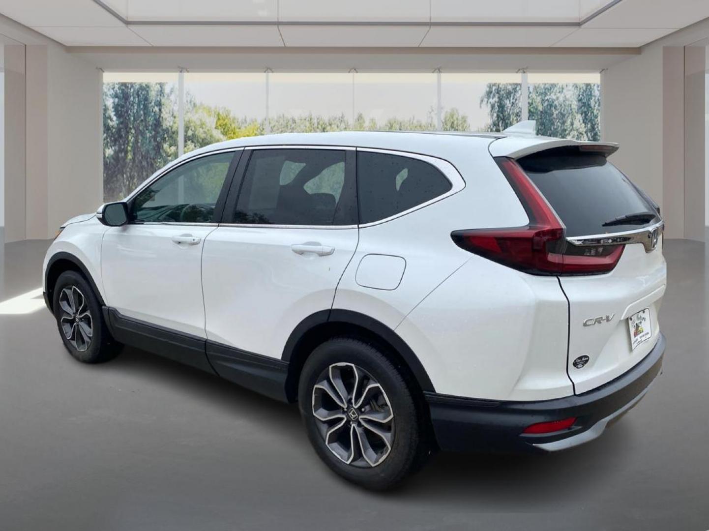 2020 WHITE HONDA CR-V EX (5J6RW2H55LL) with an 1.5L engine, Continuously Variable transmission, located at 908 SE 14th Street, Des Moines, IA, 50317, (515) 281-0330, 41.580303, -93.597046 - Photo#4