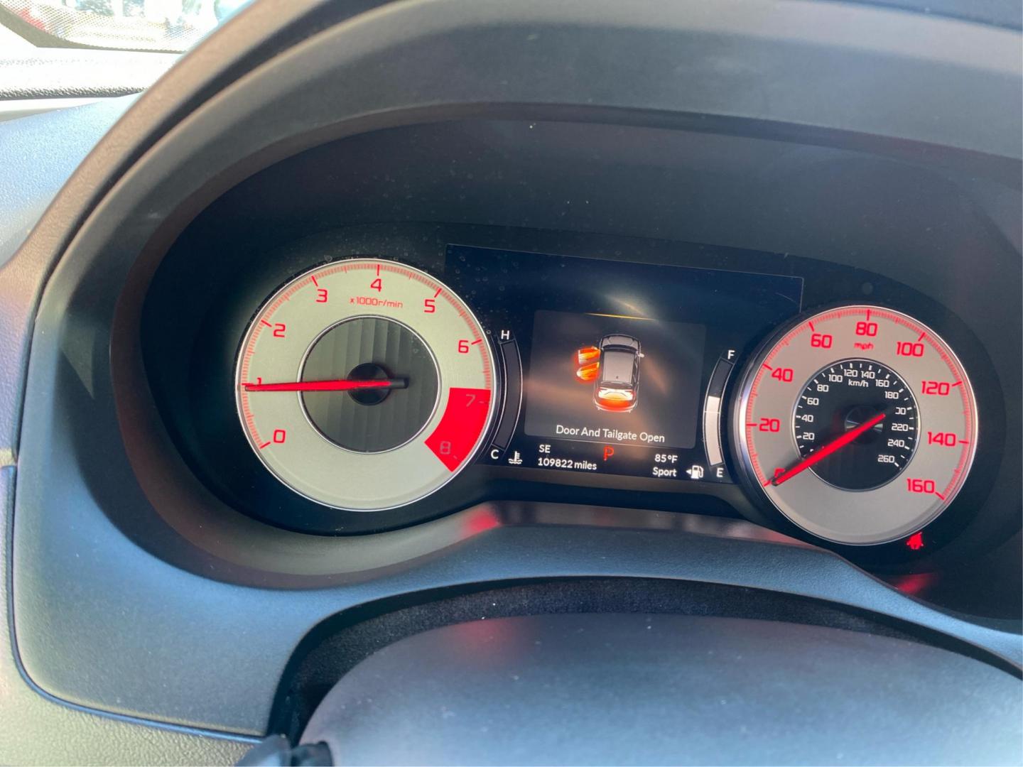 2019 WHITE ACURA RDX A-SPEC (5J8TC2H67KL) with an 2.0L engine, Automatic transmission, located at 908 SE 14th Street, Des Moines, IA, 50317, (515) 281-0330, 41.580303, -93.597046 - Photo#15