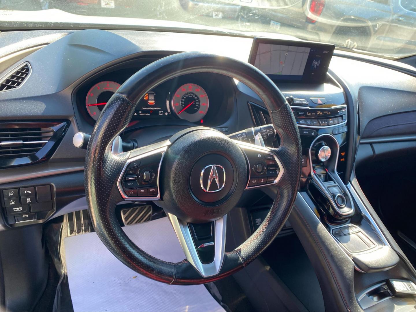 2019 WHITE ACURA RDX A-SPEC (5J8TC2H67KL) with an 2.0L engine, Automatic transmission, located at 908 SE 14th Street, Des Moines, IA, 50317, (515) 281-0330, 41.580303, -93.597046 - Photo#16