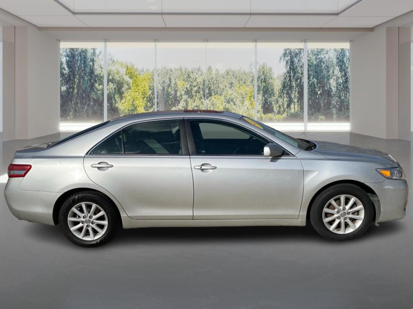 2011 SILVER TOYOTA CAMRY BASE (4T4BF3EK6BR) with an 2.5L engine, Automatic transmission, located at 908 SE 14th Street, Des Moines, IA, 50317, (515) 281-0330, 41.580303, -93.597046 - Photo#1