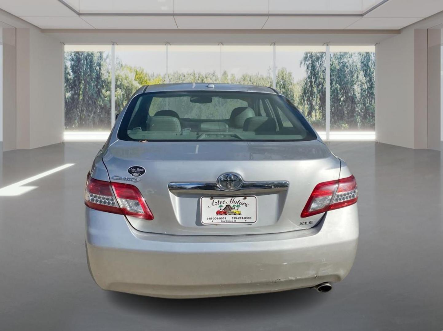 2011 SILVER TOYOTA CAMRY BASE (4T4BF3EK6BR) with an 2.5L engine, Automatic transmission, located at 908 SE 14th Street, Des Moines, IA, 50317, (515) 281-0330, 41.580303, -93.597046 - Photo#3