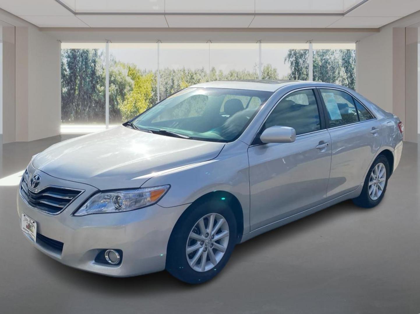 2011 SILVER TOYOTA CAMRY BASE (4T4BF3EK6BR) with an 2.5L engine, Automatic transmission, located at 908 SE 14th Street, Des Moines, IA, 50317, (515) 281-0330, 41.580303, -93.597046 - Photo#7