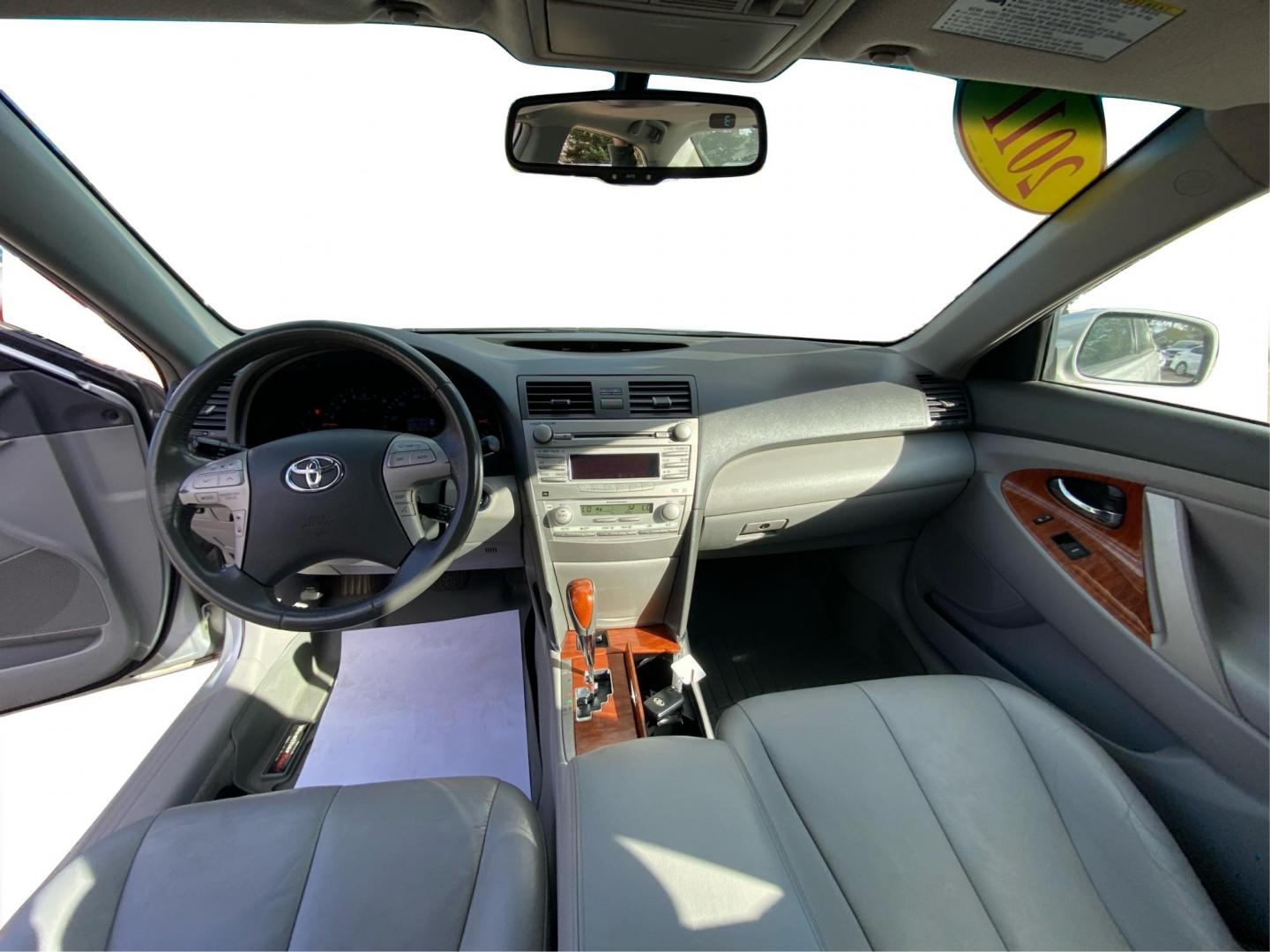 2011 SILVER TOYOTA CAMRY BASE (4T4BF3EK6BR) with an 2.5L engine, Automatic transmission, located at 908 SE 14th Street, Des Moines, IA, 50317, (515) 281-0330, 41.580303, -93.597046 - Photo#21