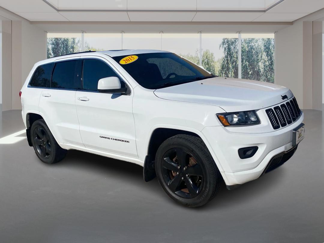 photo of 2015 JEEP GRAND CHEROKEE LAREDO