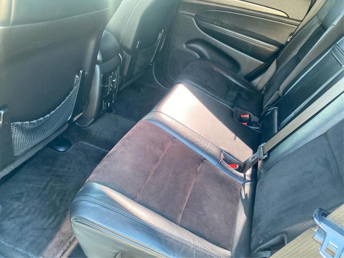 2015 WHITE JEEP GRAND CHEROKEE LAREDO (1C4RJFAG5FC) with an 3.6L engine, Automatic transmission, located at 908 SE 14th Street, Des Moines, IA, 50317, (515) 281-0330, 41.580303, -93.597046 - Photo#9