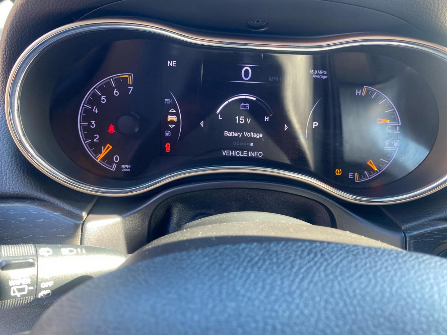 2015 WHITE JEEP GRAND CHEROKEE LAREDO (1C4RJFAG5FC) with an 3.6L engine, Automatic transmission, located at 908 SE 14th Street, Des Moines, IA, 50317, (515) 281-0330, 41.580303, -93.597046 - Photo#15