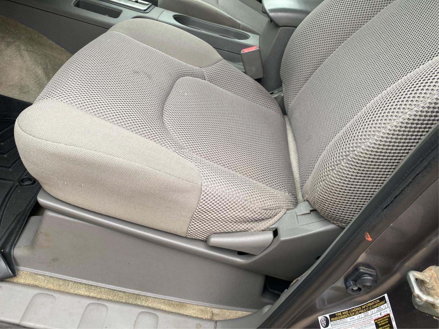 2018 GRAY NISSAN FRONTIER SV (1N6AD0EV4JN) with an 4.0L engine, Automatic transmission, located at 908 SE 14th Street, Des Moines, IA, 50317, (515) 281-0330, 41.580303, -93.597046 - Photo#16