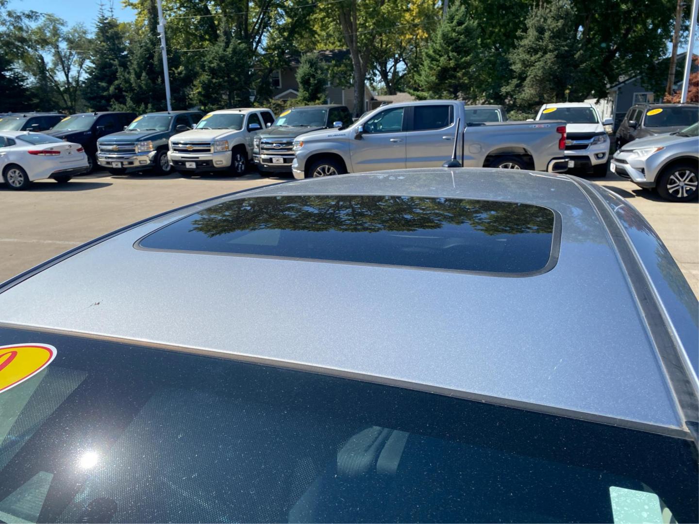 2019 SILVER HONDA FIT EX (3HGGK5H88KM) with an 1.5L engine, Continuously Variable transmission, located at 908 SE 14th Street, Des Moines, IA, 50317, (515) 281-0330, 41.580303, -93.597046 - Photo#11