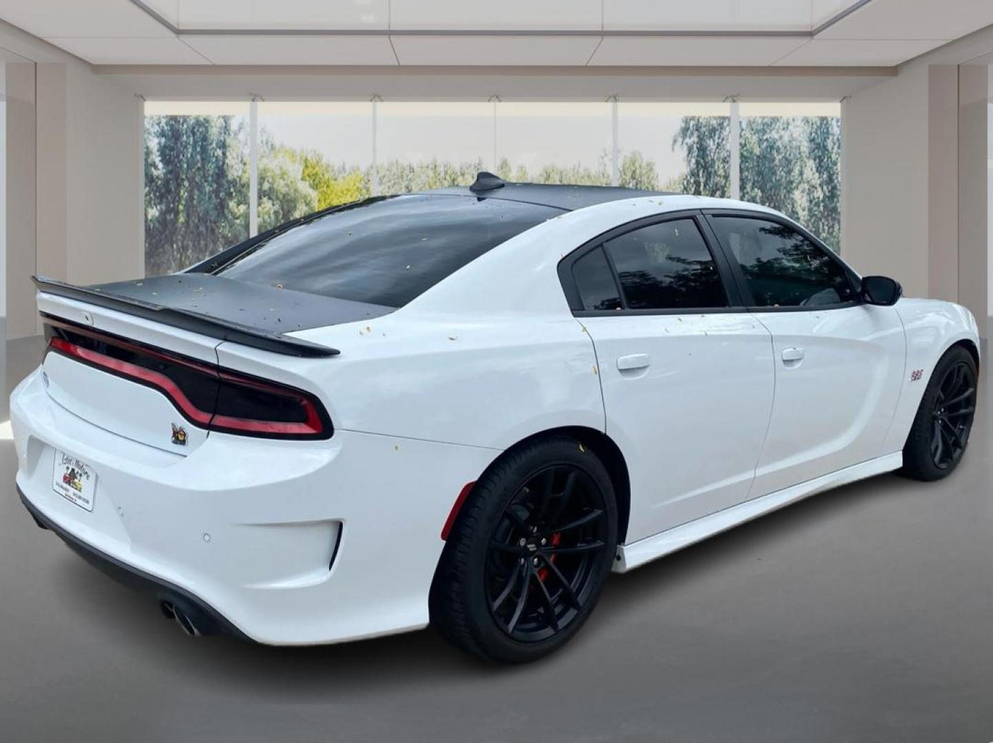 2023 WHITE DODGE CHARGER SCAT PACK (2C3CDXGJXPH) with an 6.4L engine, Automatic transmission, located at 908 SE 14th Street, Des Moines, IA, 50317, (515) 281-0330, 41.580303, -93.597046 - Photo#2