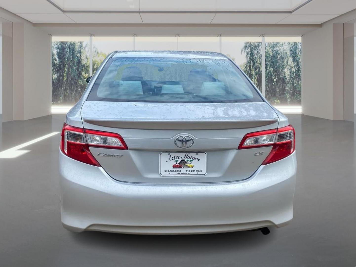 2012 SILVER TOYOTA CAMRY LE (4T1BF1FK4CU) with an 2.5L engine, Automatic transmission, located at 908 SE 14th Street, Des Moines, IA, 50317, (515) 281-0330, 41.580303, -93.597046 - Photo#3