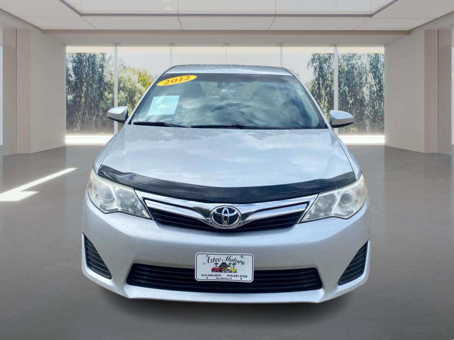 2012 SILVER TOYOTA CAMRY LE (4T1BF1FK4CU) with an 2.5L engine, Automatic transmission, located at 908 SE 14th Street, Des Moines, IA, 50317, (515) 281-0330, 41.580303, -93.597046 - Photo#6