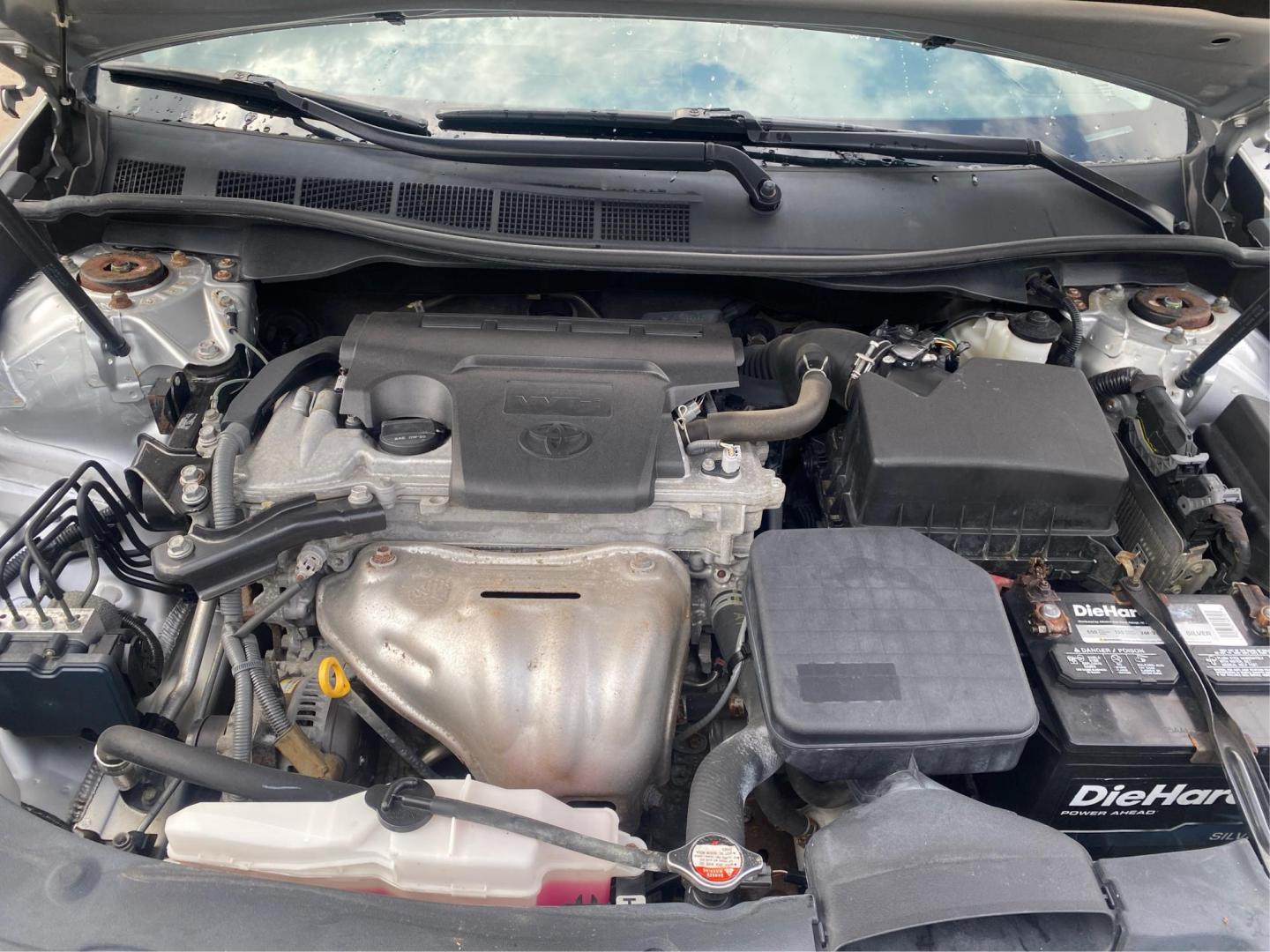 2012 SILVER TOYOTA CAMRY LE (4T1BF1FK4CU) with an 2.5L engine, Automatic transmission, located at 908 SE 14th Street, Des Moines, IA, 50317, (515) 281-0330, 41.580303, -93.597046 - Photo#10